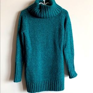 Turtle neck sweater